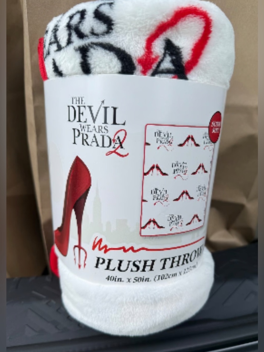 The Devil Wears Prada2 Plush Throw - Blanket NWT (AMC Exclusive)